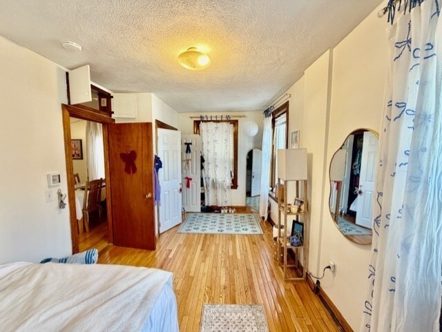 Building Photo - 11 Foster St