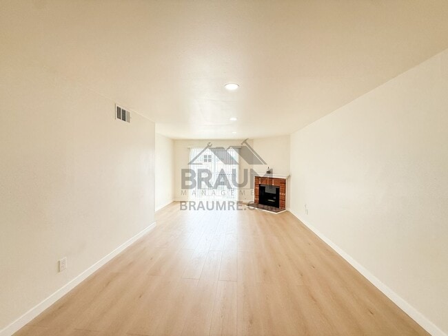 Building Photo - 11839 Burbank Blvd