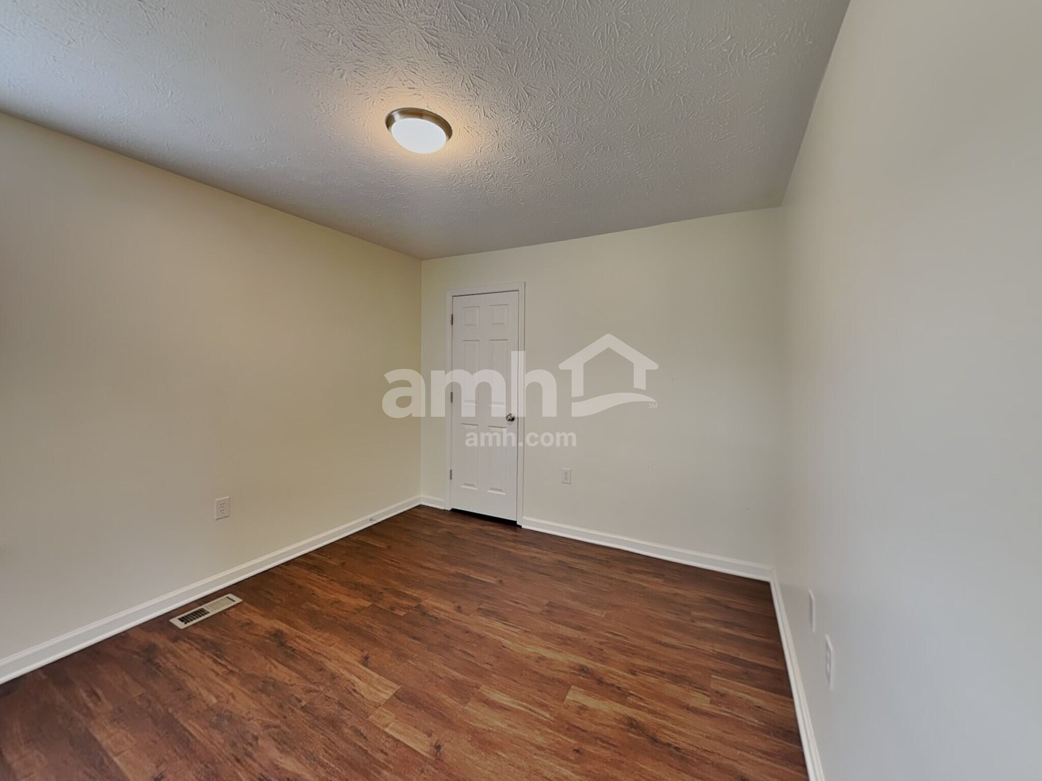 Building Photo - 7188 Bethel Ct