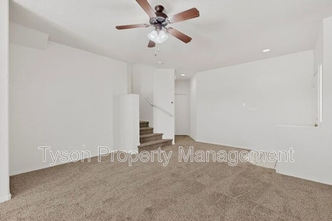 Building Photo - 5648 Valle Alegre Pl NW