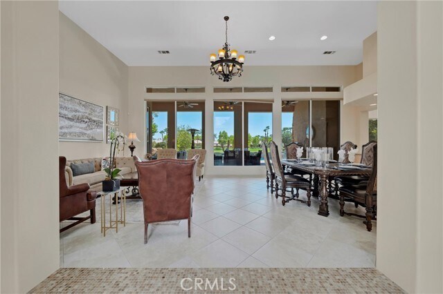 Building Photo - 81125 Golf View Dr