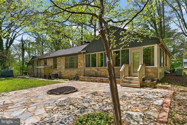 Building Photo - 5109 Blue Ridge Ave