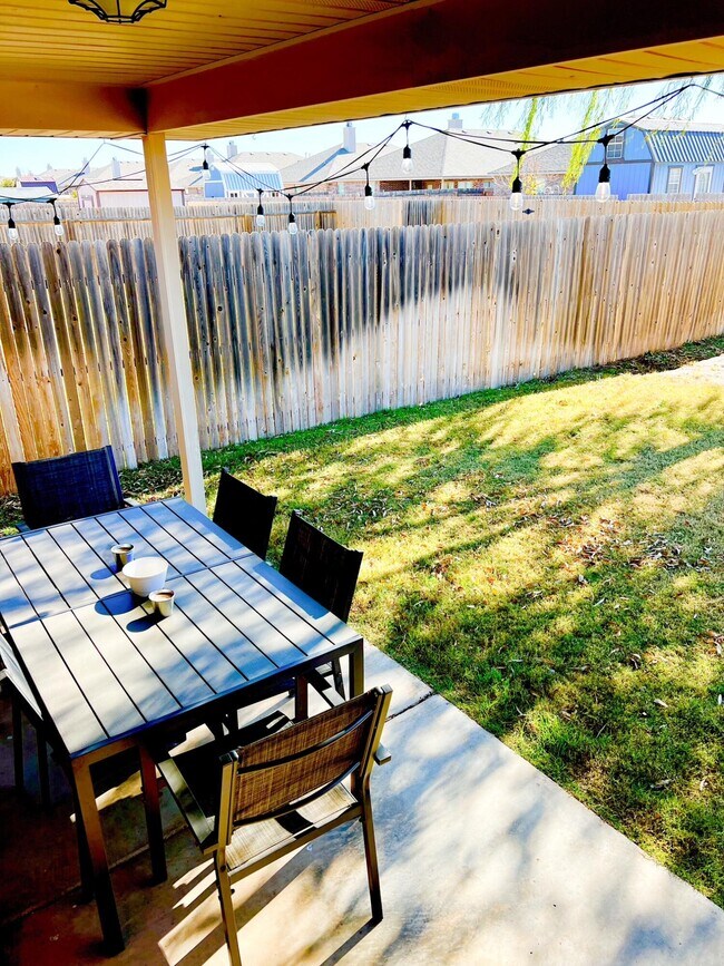 Building Photo - 5725 110th St