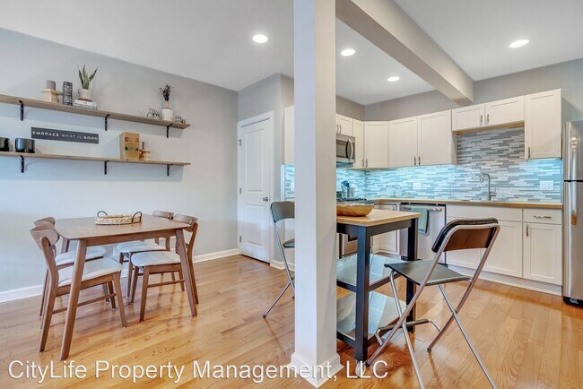 Building Photo - 3 br, 1.5 bath House - 225 Ruxton Street