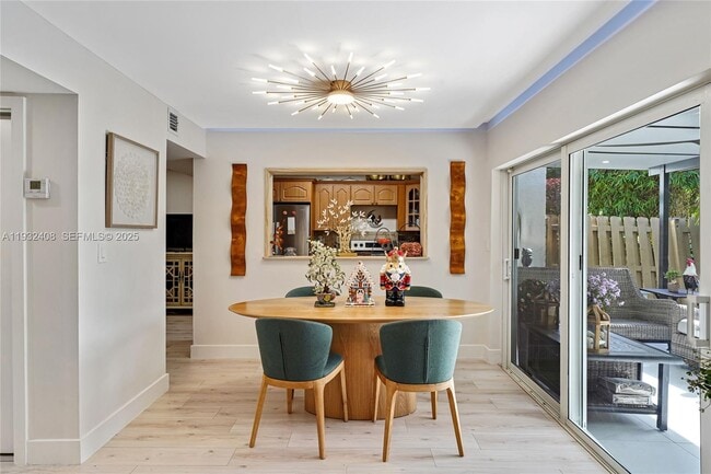 Building Photo - 10310 NW 5th Terrace