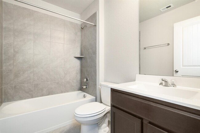 Building Photo - 3034 Darlington Ct