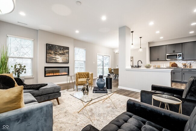 Building Photo - 17491 Fetzer Ct