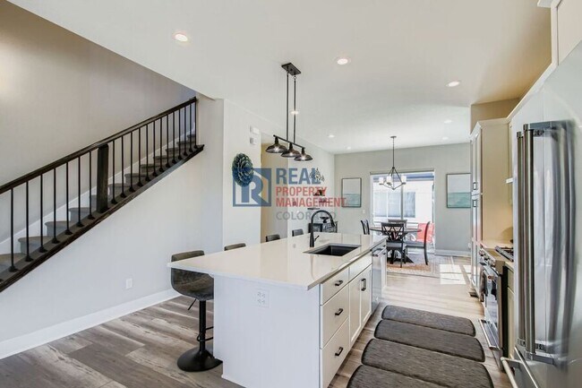 Building Photo - 5160 Ward Rd