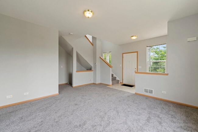 Building Photo - 1464 Cambria Dr