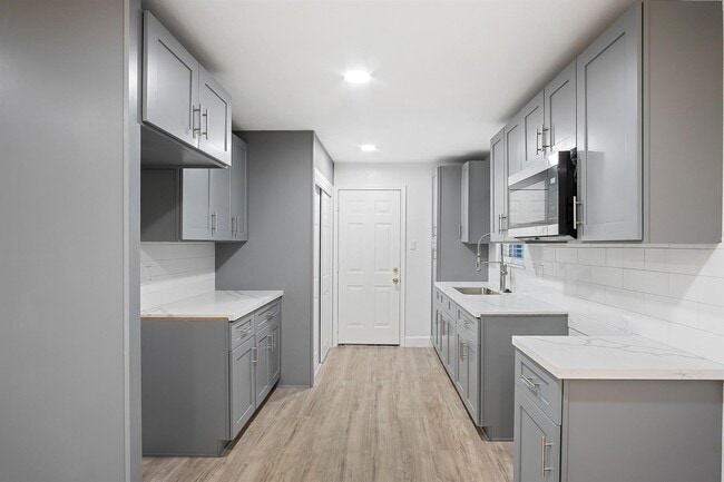 Building Photo - 4808 Terry St