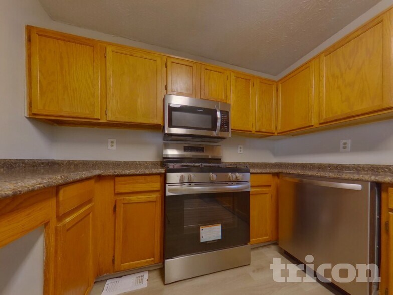 Building Photo - 158 Sweetwater Cir