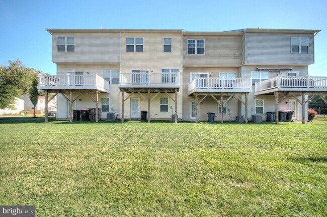 Building Photo - 58 Iron Gate Rd