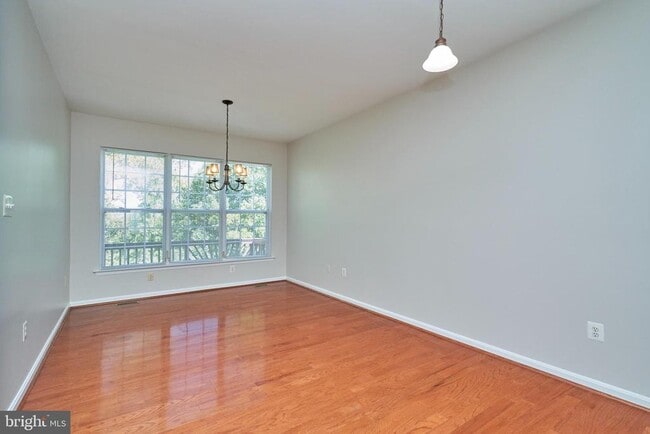 Building Photo - 20515 Blue Heron Terrace