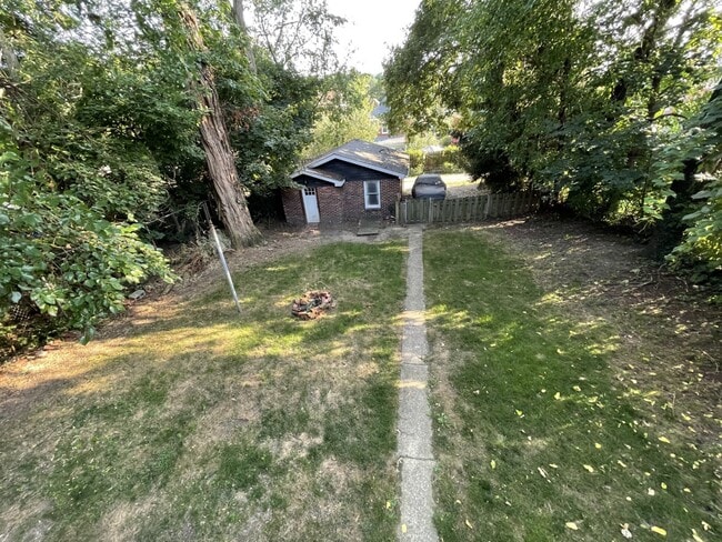 Building Photo - 6368 Morrowfield Ave