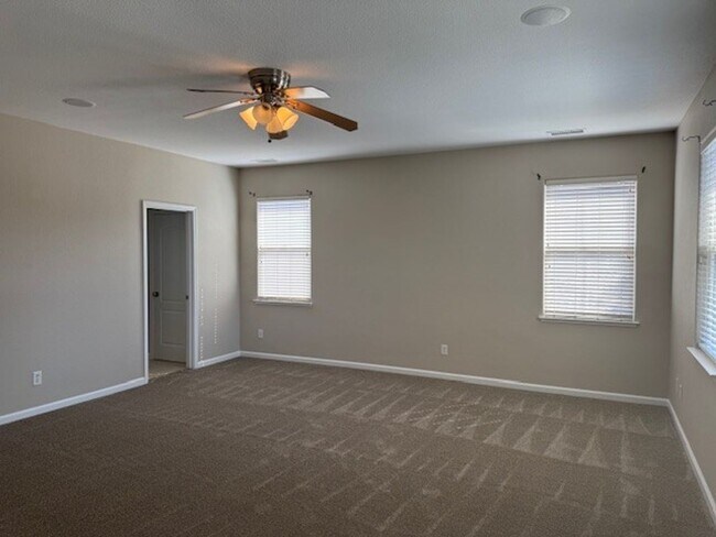 Building Photo - Three Bedroom Damonte Ranch Home