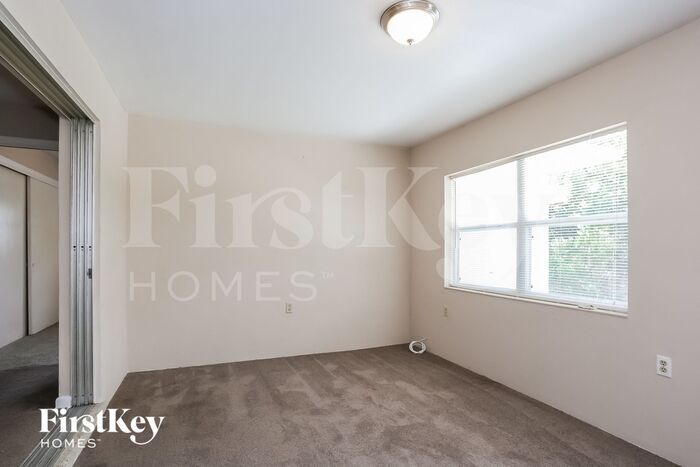 Building Photo - 3433 Harbor Lake Dr