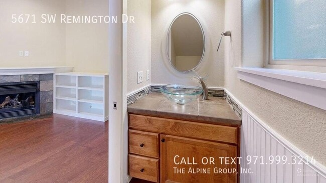 Building Photo - 5671 SW Remington Dr