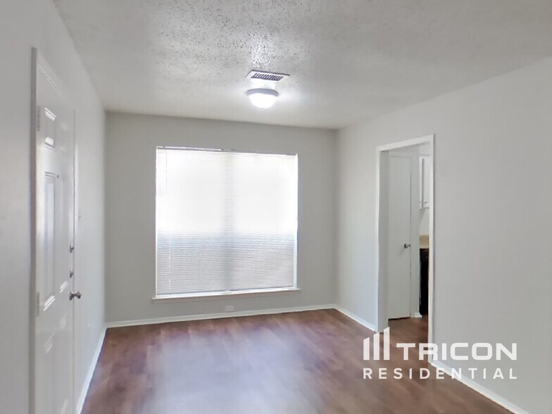 Building Photo - 717 Marlow Pl