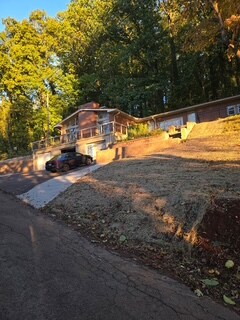 Building Photo - 833 E Cumberland Dr