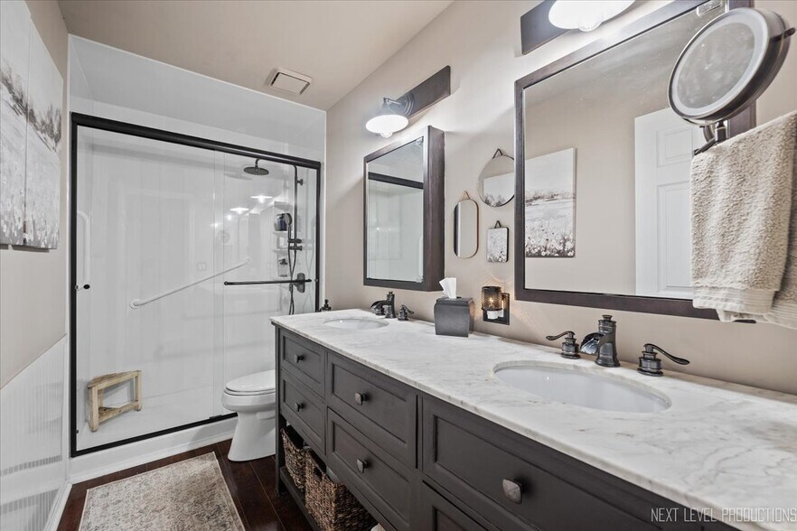 Building Photo - 3484 Fox Hill Rd