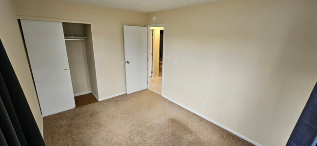 Corner Bedroom. Please note that rooms are larger than they appear due to how I photographed them. - 578 Tyler St