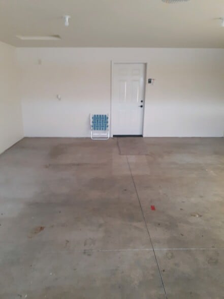 Building Photo - 13344 40th Ave