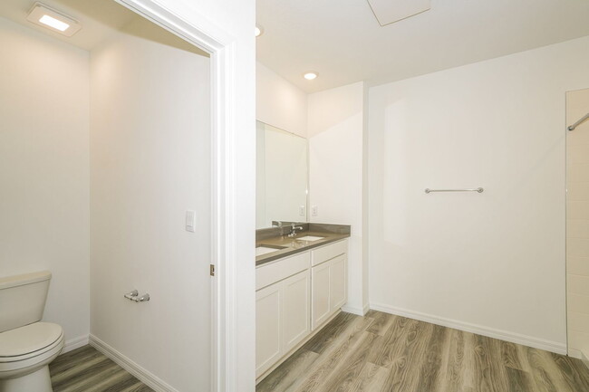 Building Photo - 10583 Gentle Rain Dr
