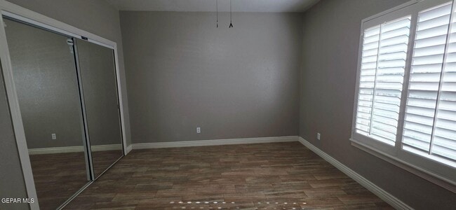 Building Photo - 1365 Desert Canyon Dr