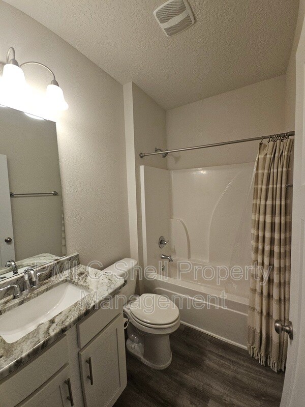 Building Photo - 6047 Twenty One Oaks Dr