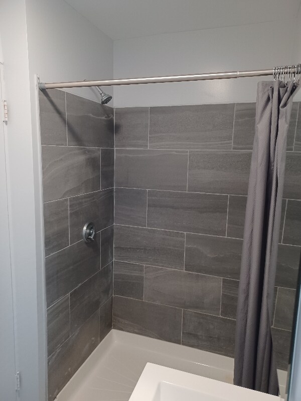 Building Photo - 0 W Shore Rd