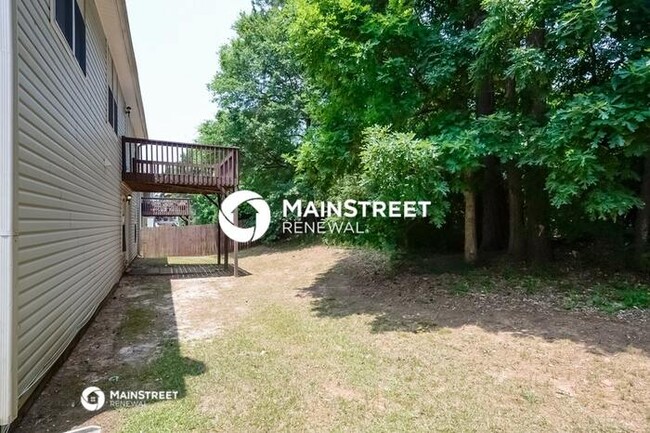 Building Photo - 1488 Buckingham Pl