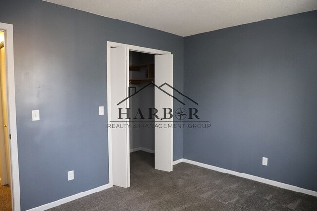 Building Photo - 3 bedroom Townhome in Eyota, MN Available ...