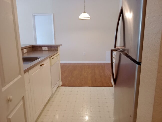 Building Photo - 821 Grand Regency Pointe