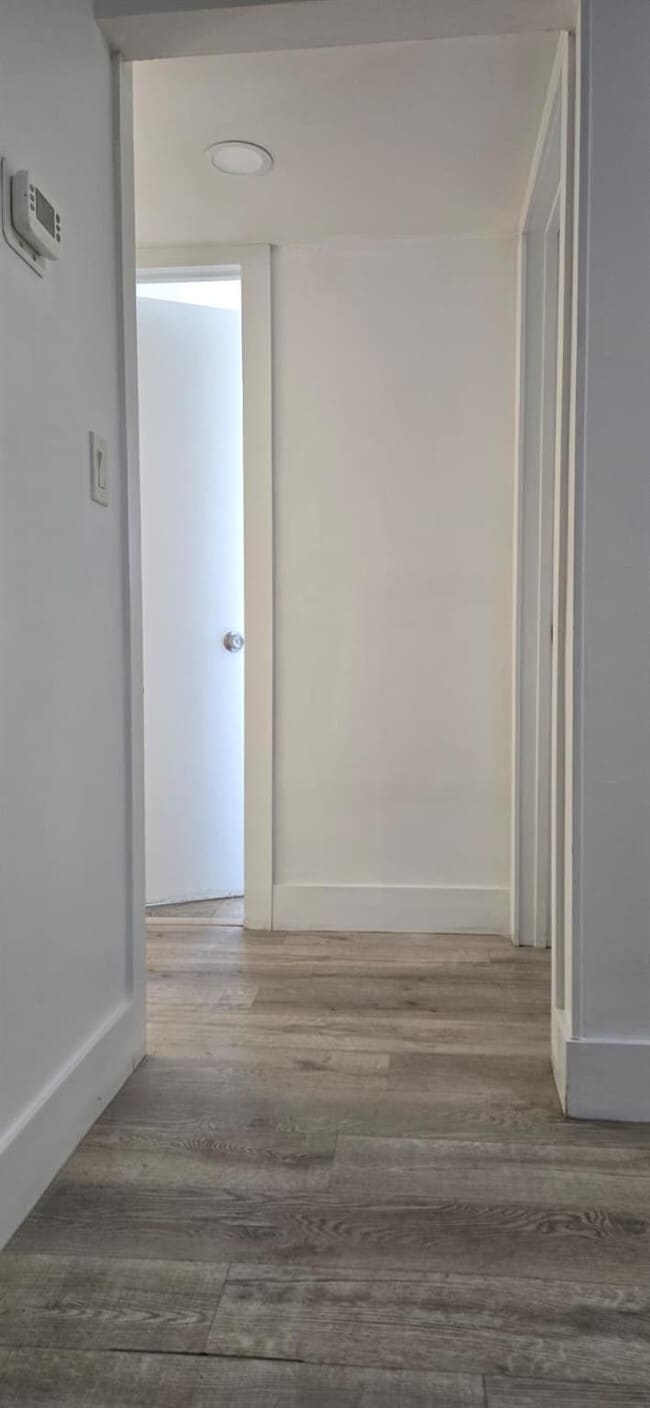 Building Photo - 10930 Royal Palm Blvd