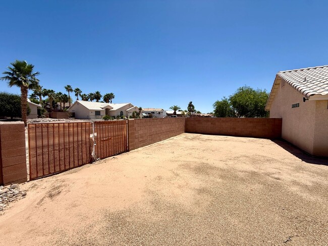 Building Photo - Charming 2 Bed, 2 Bath Home with Open Floo...