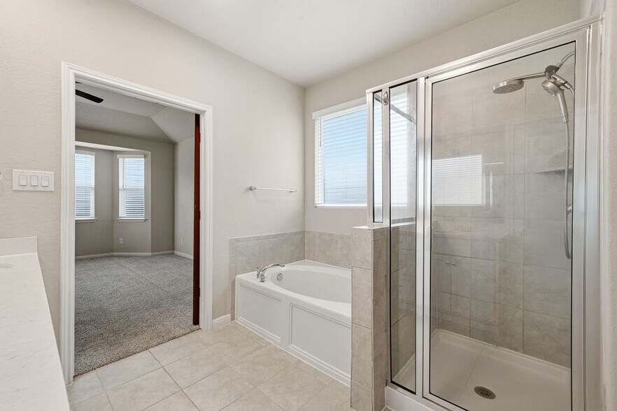 Building Photo - 9957 Arches Valley