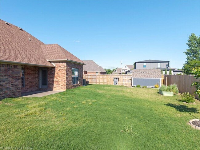 Building Photo - 3725 Colfax Way