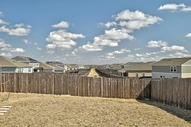 Building Photo - 19408 Samuel Welch Wy