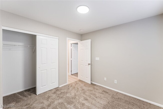 Building Photo - 2723 Mossy Oaks Ln