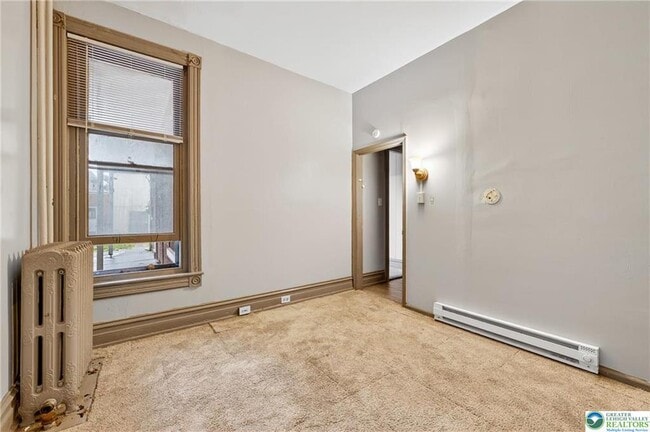 Building Photo - 1139 Linden St