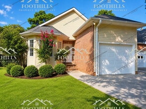 Building Photo - 129 Ashton Ln