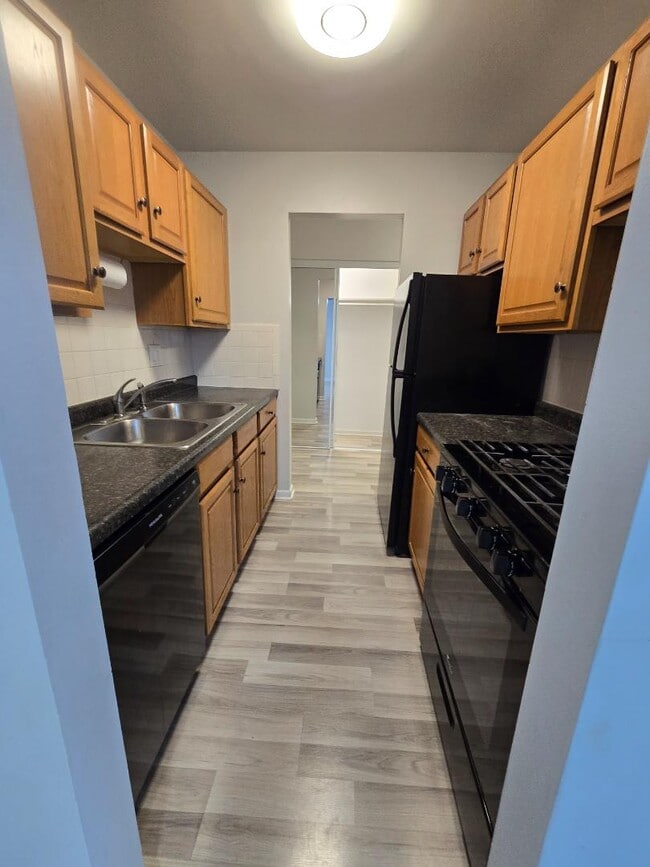 Building Photo - 639 Trace Dr