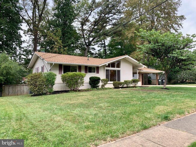 Building Photo - 2622 Occidental Dr