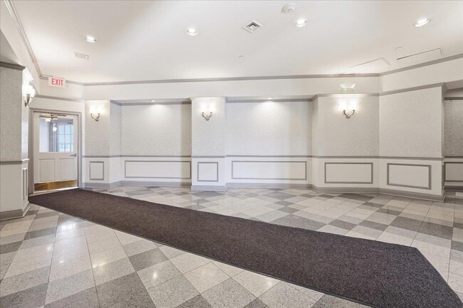 Building Photo - 100 Shearwater Ct E