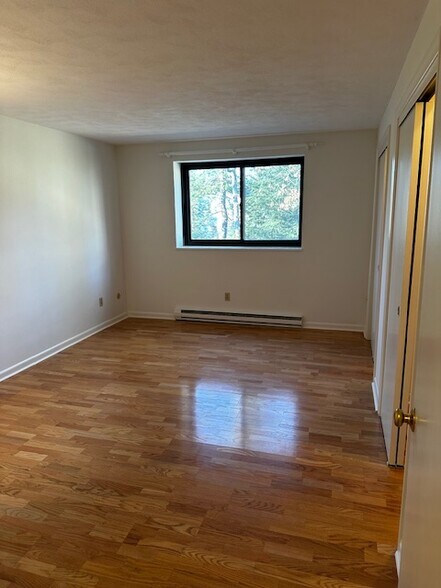 Building Photo - 1325 Worcester Rd