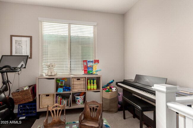 Building Photo - 5418 S Vincent