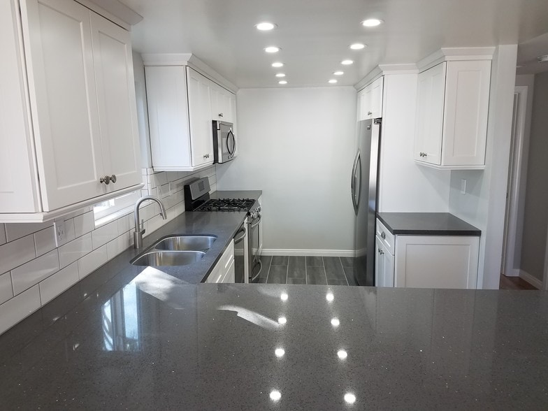 Building Photo - 1745 Herrin St