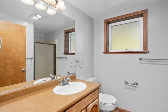 Building Photo - 1801 Wagon Trail Dr