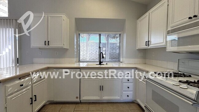 Building Photo - 14075 Gray Ln