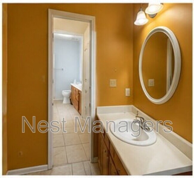 Building Photo - 2225 Stornoway Ct